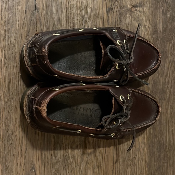 Great condition Sperry two-eye boat shoes - Picture 5 of 7